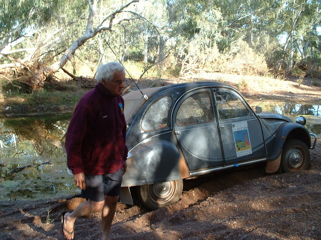 Day 20 Oakover River Crossing Chris getting bogged